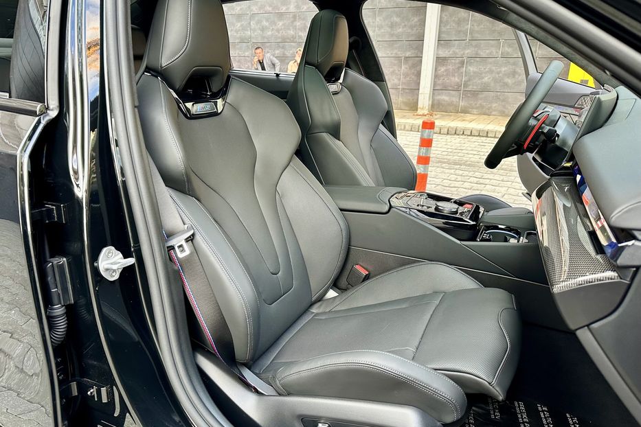 Продам BMW M5 2025 года в Киеве