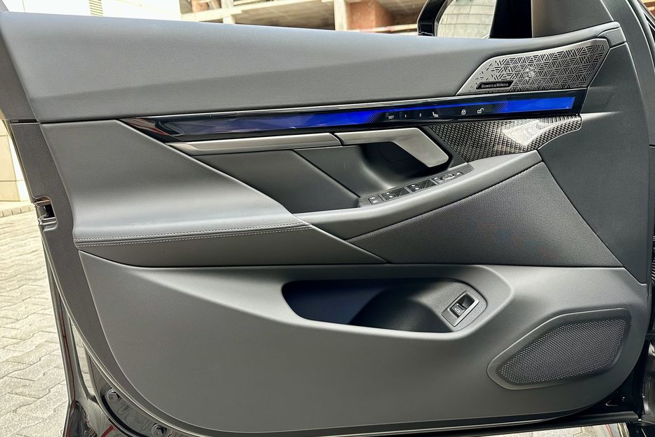 Продам BMW M5 2025 года в Киеве