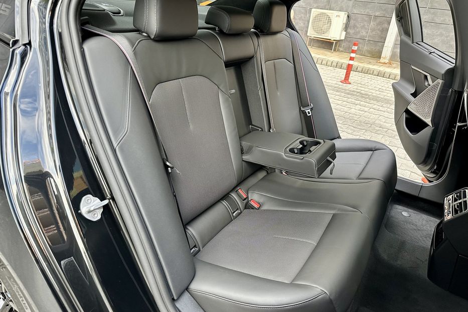 Продам BMW M5 2025 года в Киеве
