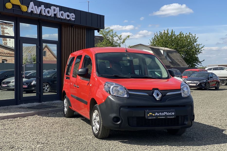 Продам Renault Kangoo пасс. 2018 года в Луцке
