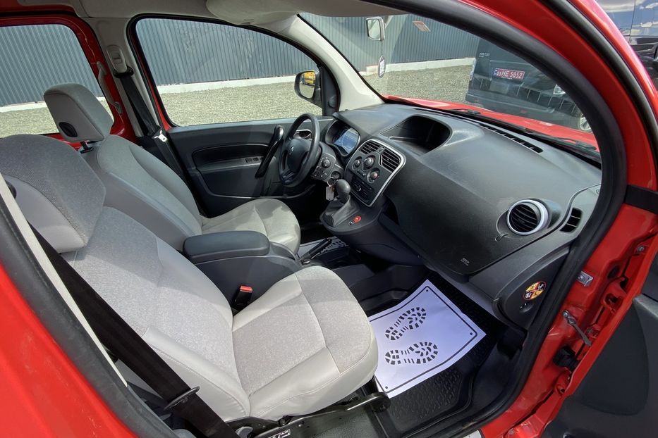 Продам Renault Kangoo пасс. 2018 года в Луцке