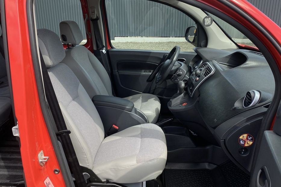 Продам Renault Kangoo пасс. 2018 года в Луцке