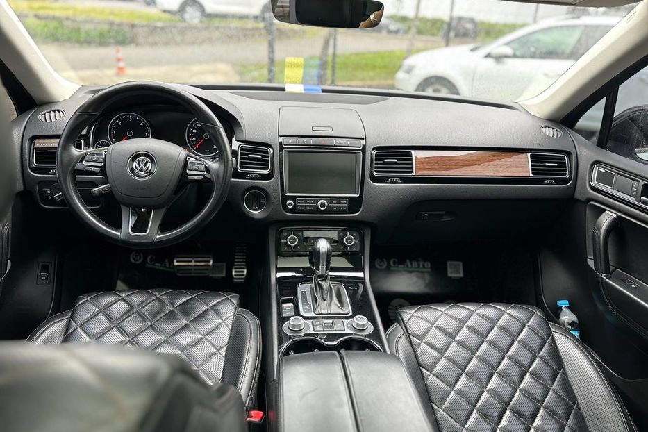 Продам Volkswagen Touareg R-Line 2017 года в Черновцах