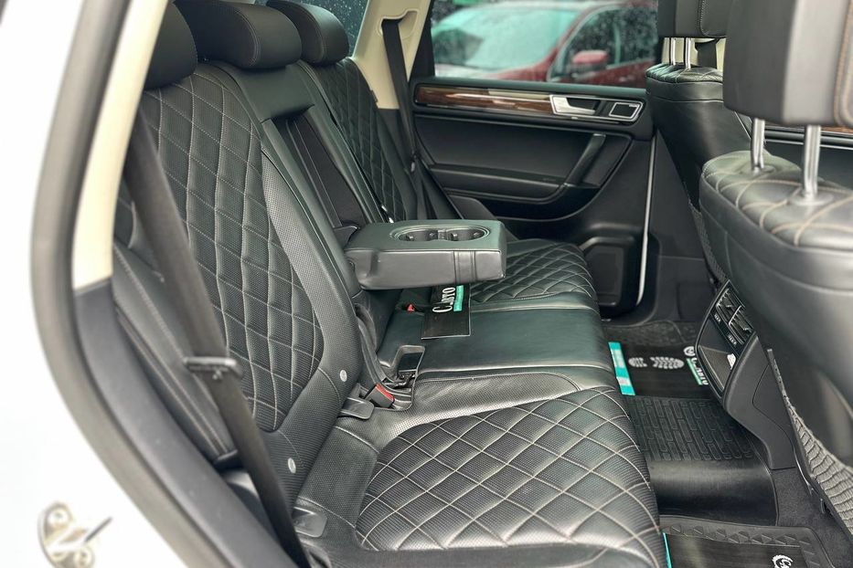 Продам Volkswagen Touareg R-Line 2017 года в Черновцах