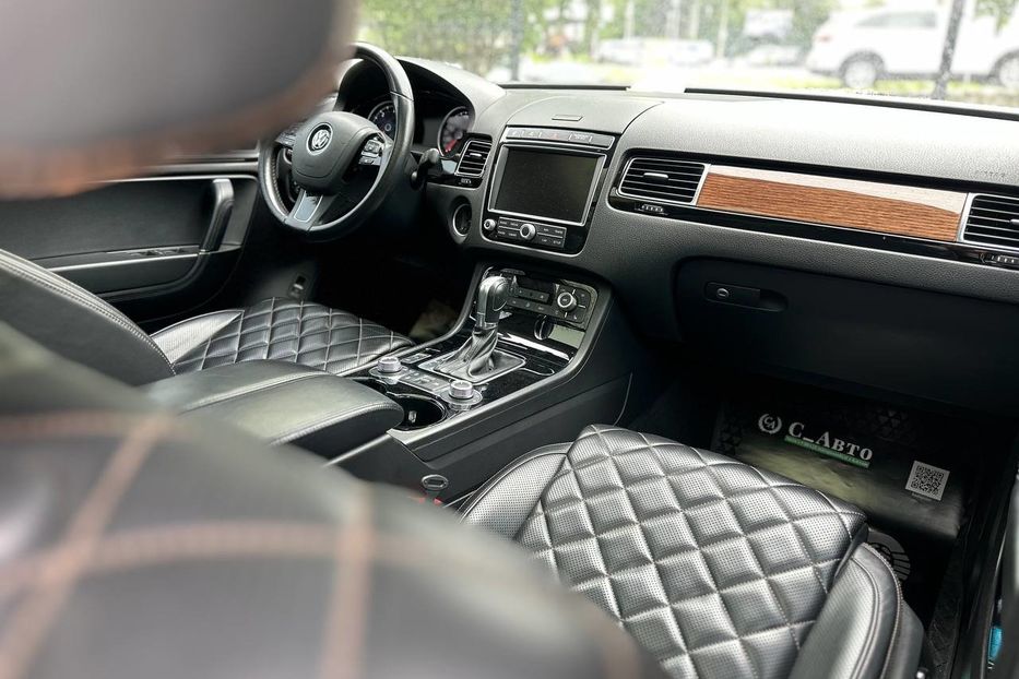Продам Volkswagen Touareg R-Line 2017 года в Черновцах