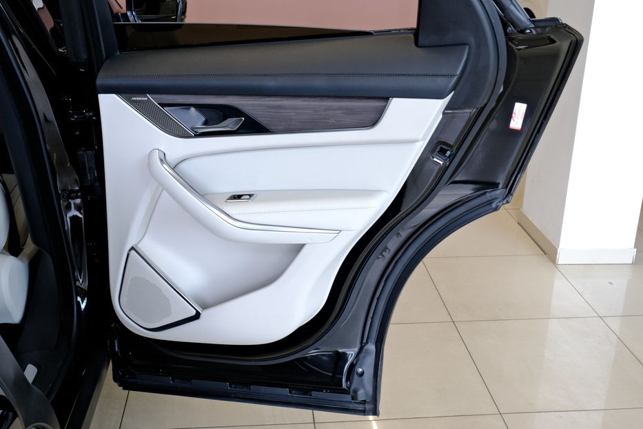 Продам Jaguar F-Pace 2022 года в Одессе