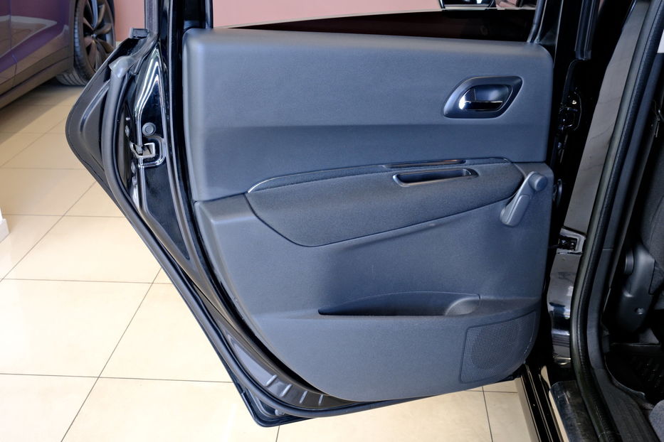 Продам Peugeot 3008 2013 года в Одессе