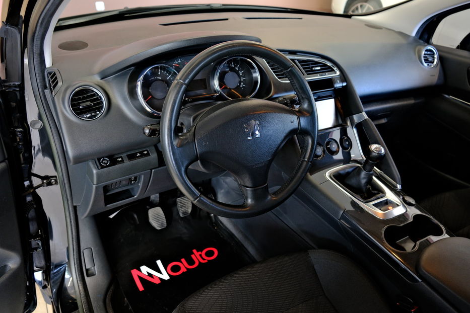 Продам Peugeot 3008 2013 года в Одессе