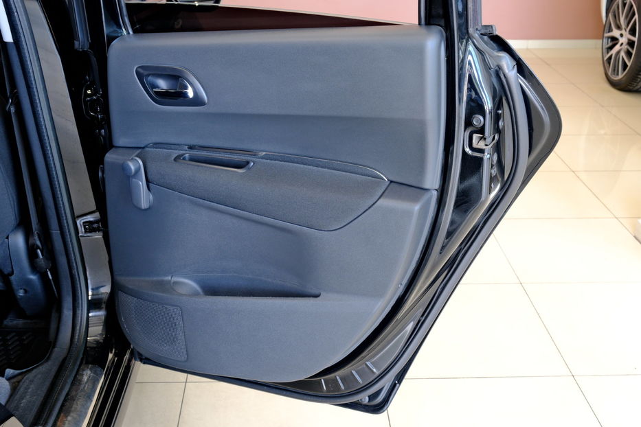 Продам Peugeot 3008 2013 года в Одессе