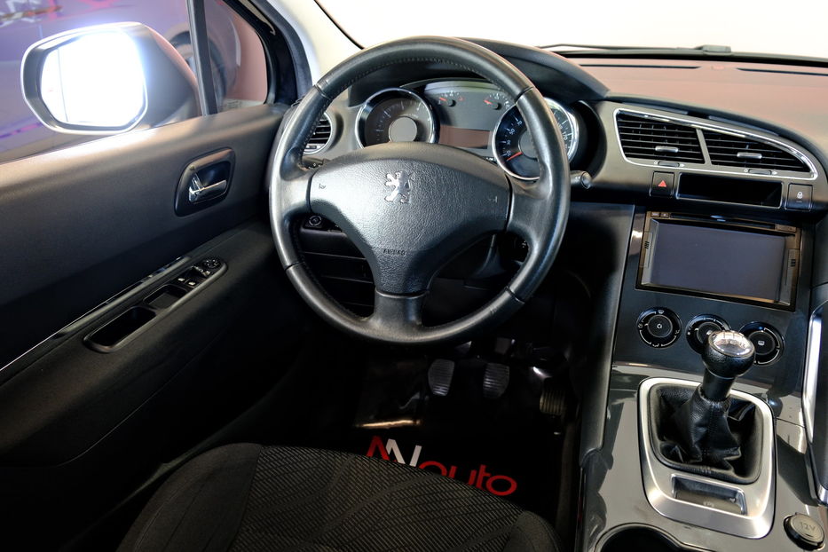 Продам Peugeot 3008 2013 года в Одессе