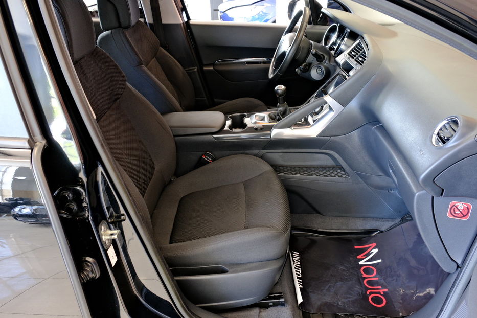 Продам Peugeot 3008 2013 года в Одессе
