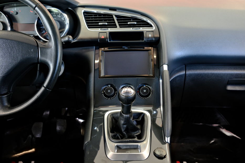 Продам Peugeot 3008 2013 года в Одессе