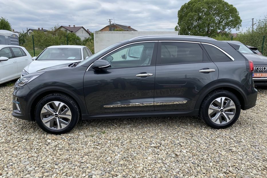 Продам Kia Niro ПідгрівсидінькермаСліпізониJBL 2021 года в Львове