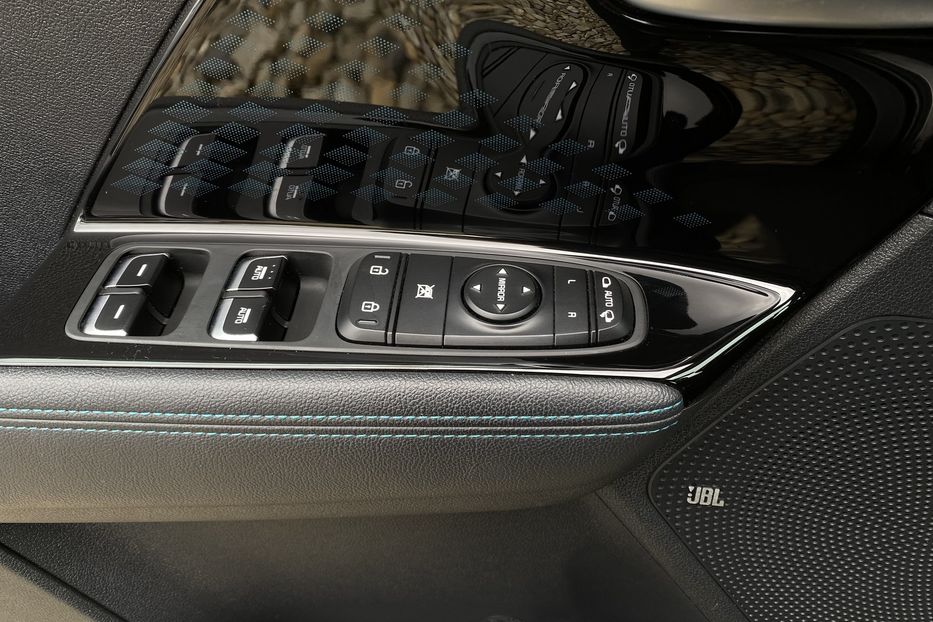 Продам Kia Niro ПідгрівсидінькермаСліпізониJBL 2021 года в Львове