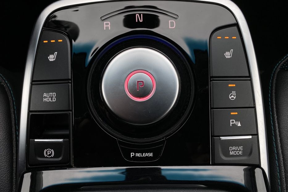 Продам Kia Niro ПідгрівсидінькермаСліпізониJBL 2021 года в Львове