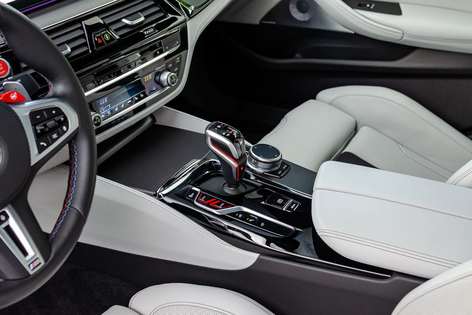 Продам BMW M5 Competition 2023 года в Киеве