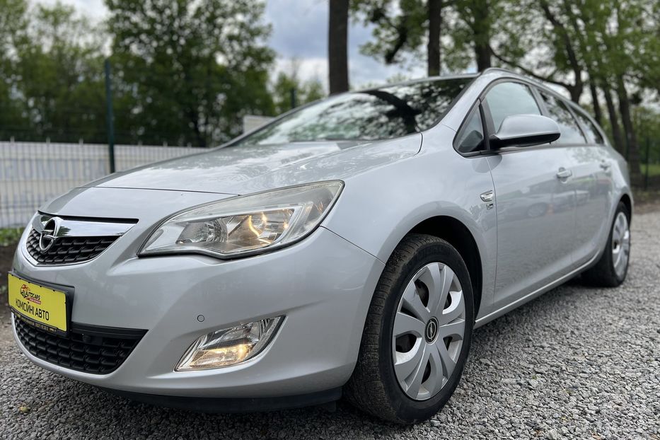 Продам Opel Astra J (KOMIS) 2012 года в г. Умань, Черкасская область