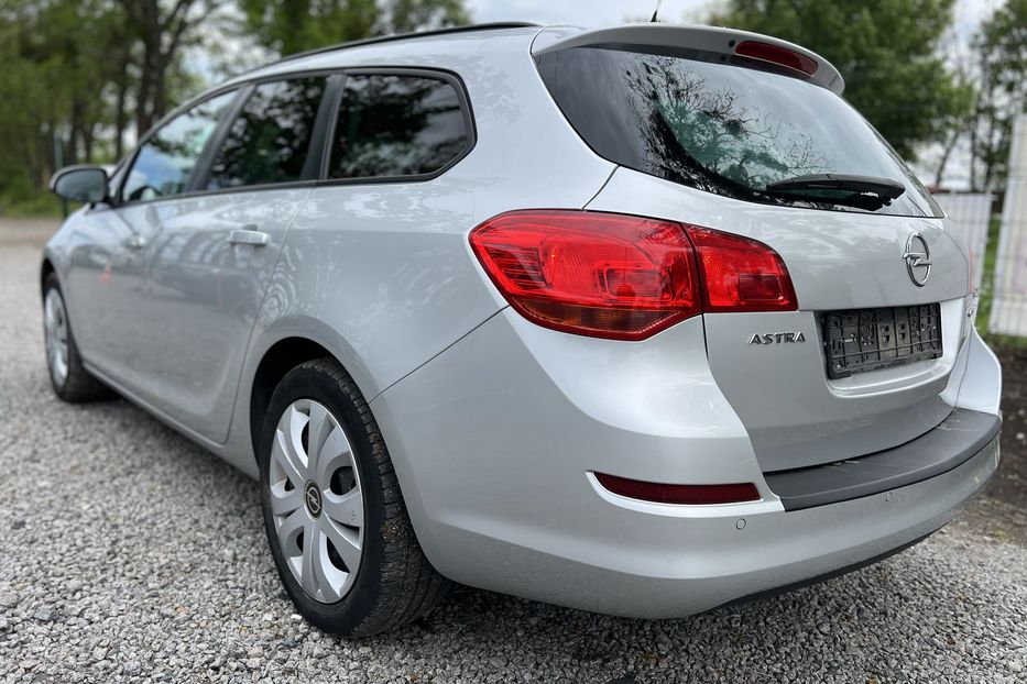 Продам Opel Astra J (KOMIS) 2012 года в г. Умань, Черкасская область