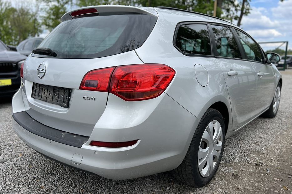Продам Opel Astra J (KOMIS) 2012 года в г. Умань, Черкасская область