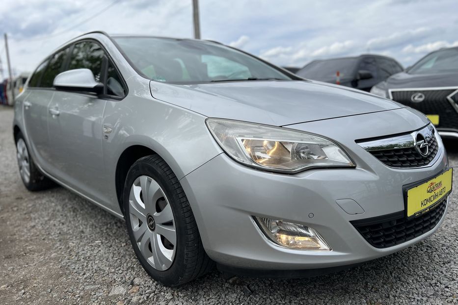 Продам Opel Astra J (KOMIS) 2012 года в г. Умань, Черкасская область