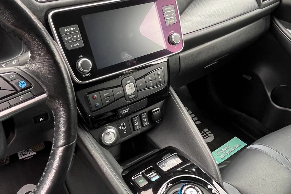 Продам Nissan Leaf II покоління  •  62 kWh AT  2019 года в Черновцах