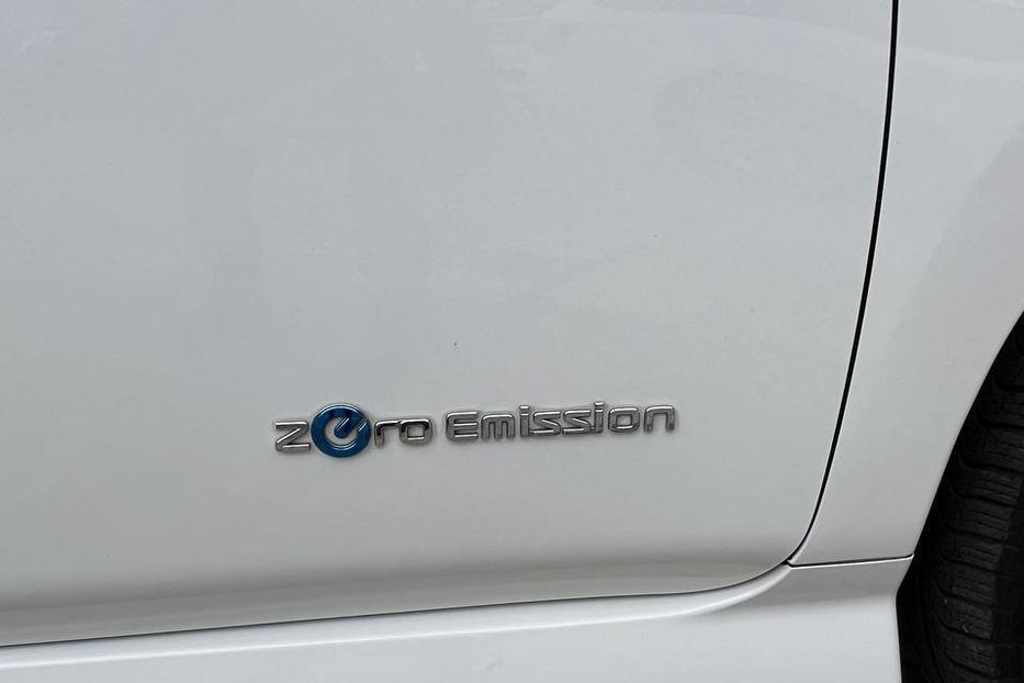 Продам Nissan Leaf II покоління  •  62 kWh AT  2019 года в Черновцах