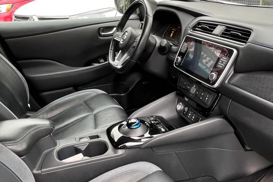 Продам Nissan Leaf II покоління  •  62 kWh AT  2019 года в Черновцах