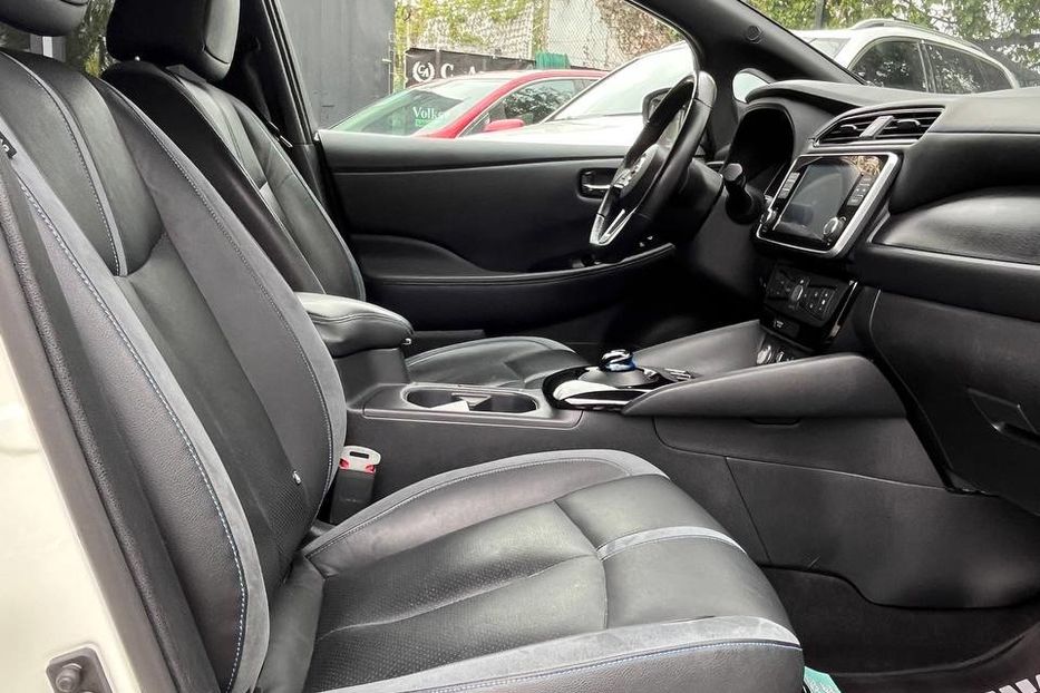Продам Nissan Leaf II покоління  •  62 kWh AT  2019 года в Черновцах