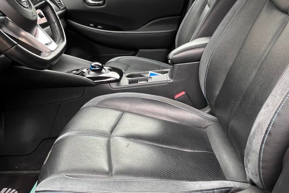 Продам Nissan Leaf II покоління  •  62 kWh AT  2019 года в Черновцах