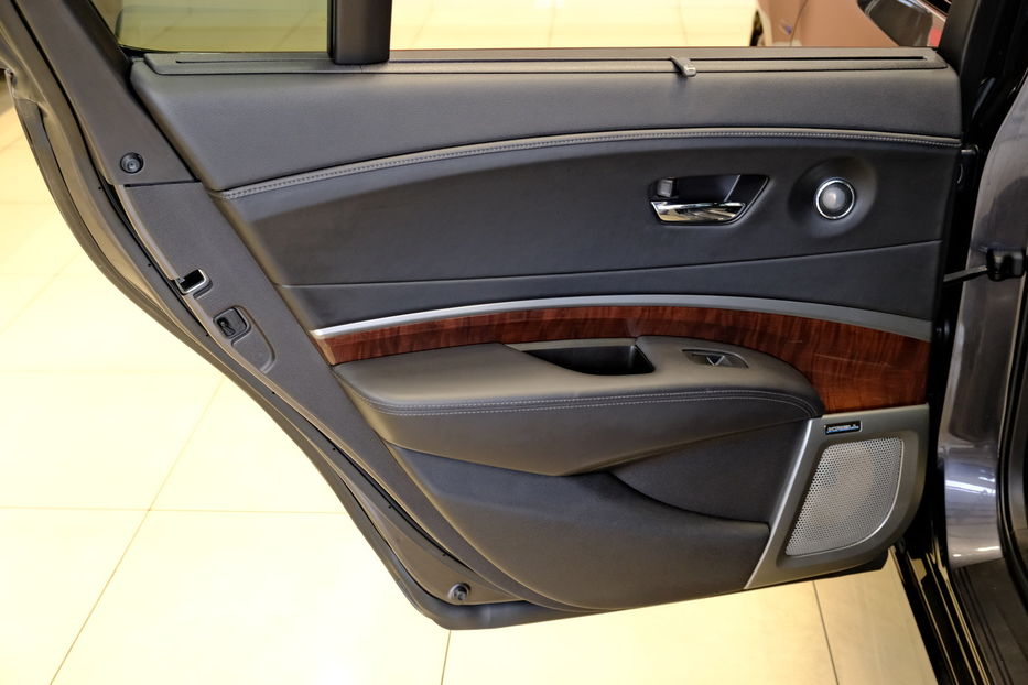 Продам Acura RLX Hybrid 2016 года в Одессе