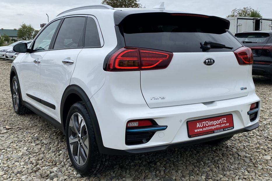 Продам Kia Niro ПідгрівсидінькермаСліпізониJBL 2021 года в Львове