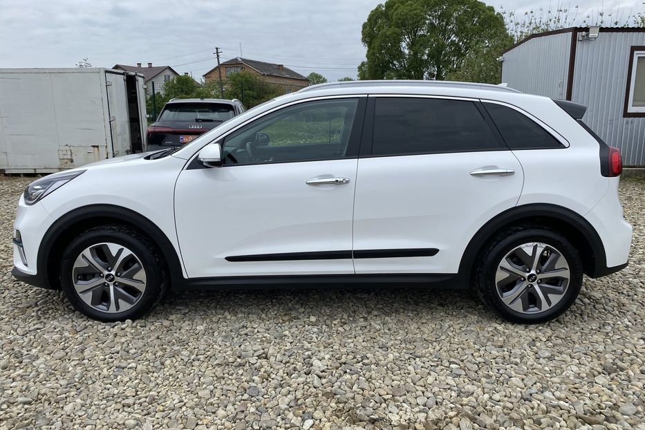 Продам Kia Niro ПідгрівсидінькермаСліпізониJBL 2021 года в Львове