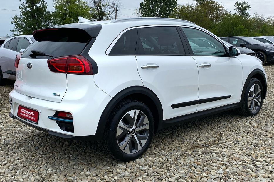 Продам Kia Niro ПідгрівсидінькермаСліпізониJBL 2021 года в Львове