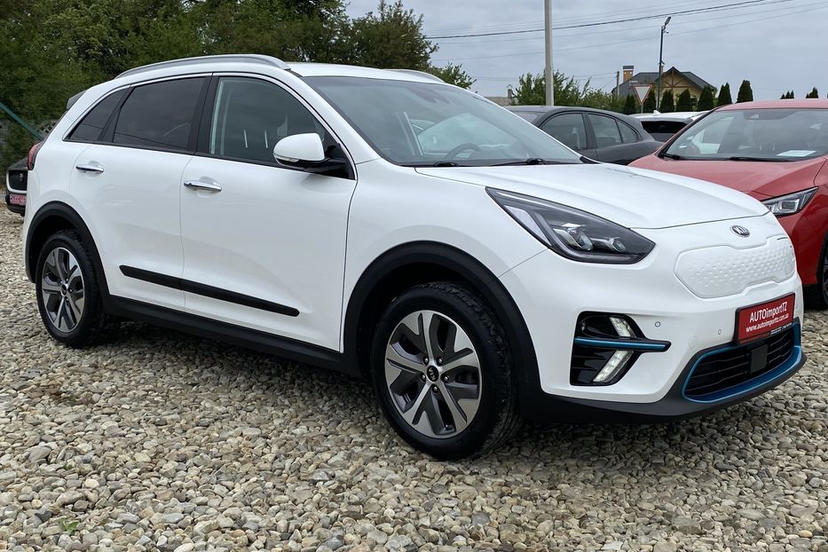 Продам Kia Niro ПідгрівсидінькермаСліпізониJBL 2021 года в Львове