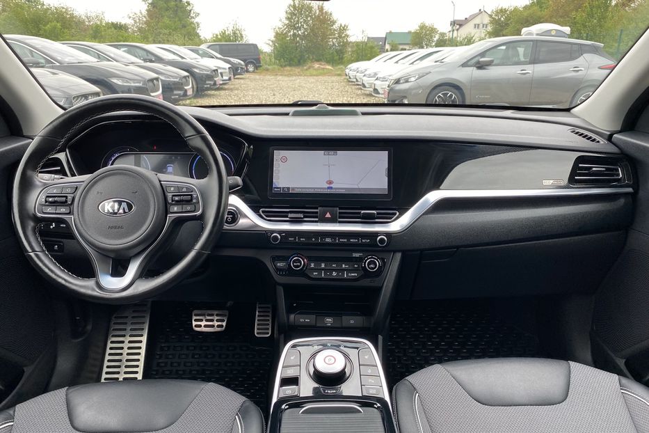 Продам Kia Niro ПідгрівсидінькермаСліпізониJBL 2021 года в Львове