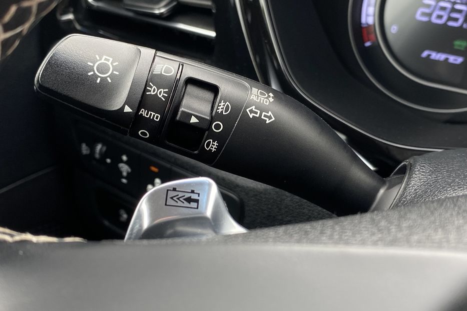 Продам Kia Niro ПідгрівсидінькермаСліпізониJBL 2021 года в Львове