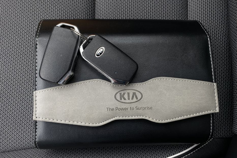 Продам Kia Niro ПідгрівсидінькермаСліпізониJBL 2021 года в Львове