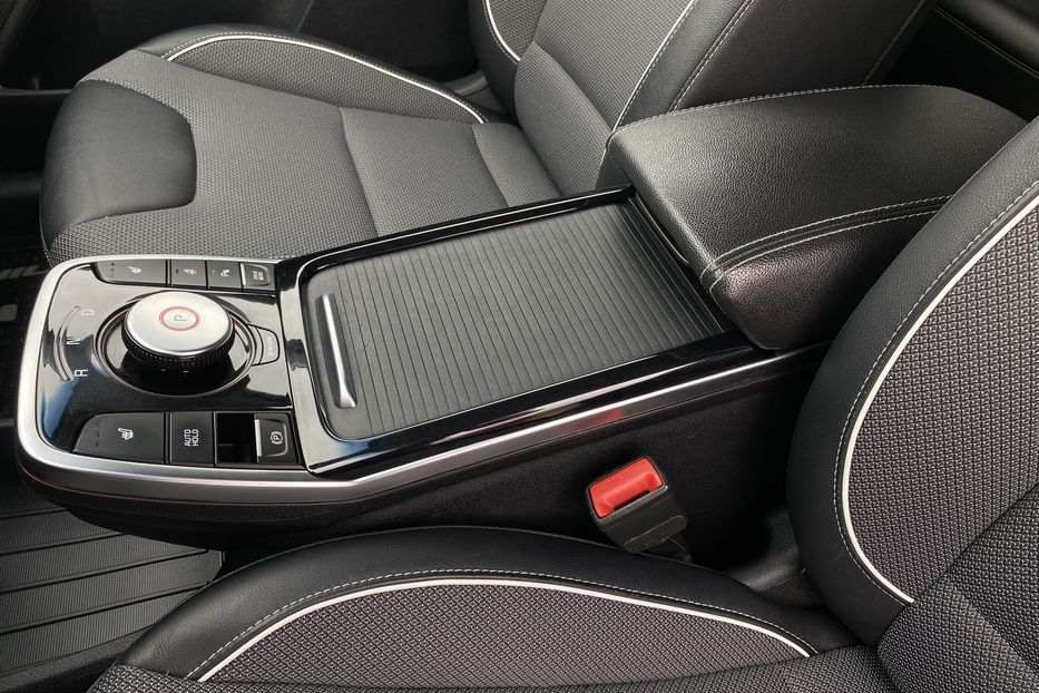 Продам Kia Niro ПідгрівсидінькермаСліпізониJBL 2021 года в Львове
