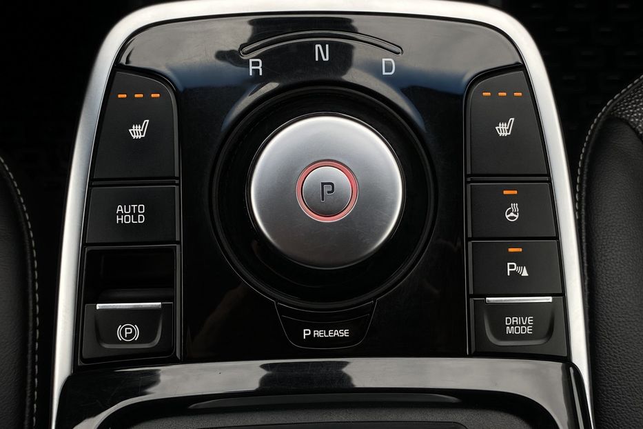 Продам Kia Niro ПідгрівсидінькермаСліпізониJBL 2021 года в Львове