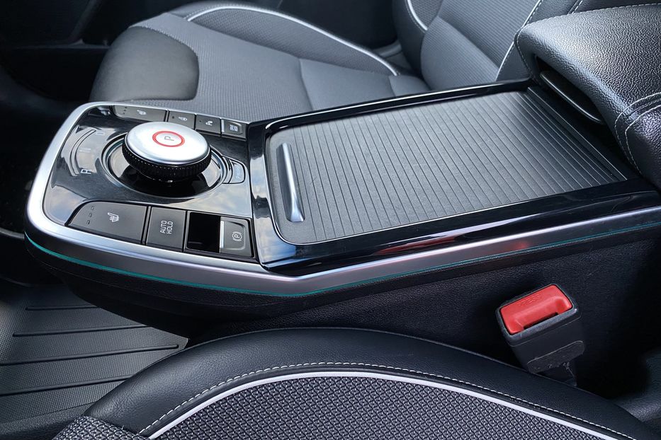 Продам Kia Niro ПідгрівсидінькермаСліпізониJBL 2021 года в Львове