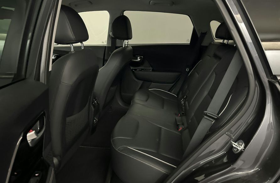 Продам Kia Niro 2020 года в Львове