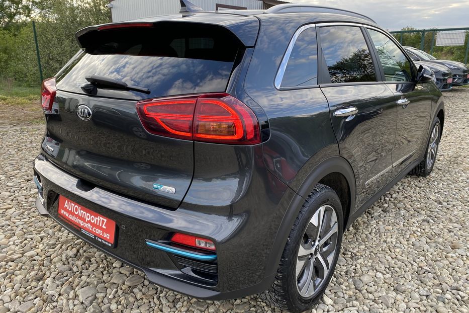 Продам Kia Niro ПідгрівсидінькермаСліпізониJBL 2021 года в Львове