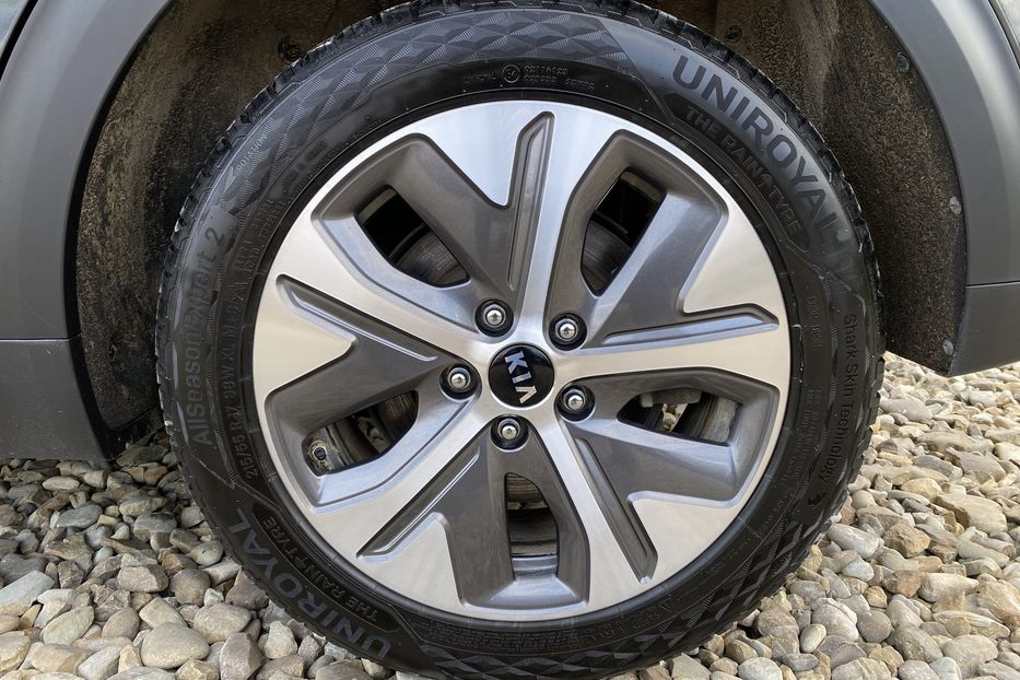Продам Kia Niro ПідгрівсидінькермаСліпізониJBL 2021 года в Львове