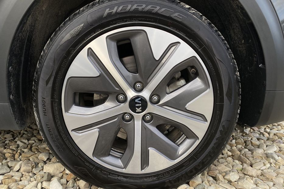 Продам Kia Niro ПідгрівсидінькермаСліпізониJBL 2021 года в Львове