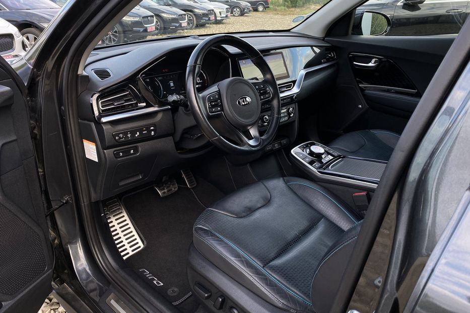 Продам Kia Niro ПідгрівсидінькермаСліпізониJBL 2021 года в Львове