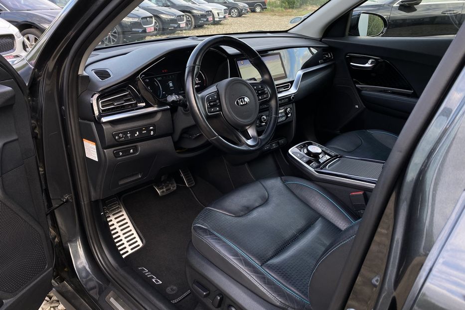 Продам Kia Niro ПідгрівсидінькермаСліпізониJBL 2021 года в Львове