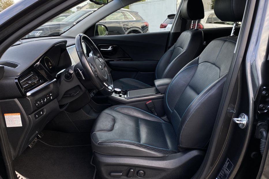 Продам Kia Niro ПідгрівсидінькермаСліпізониJBL 2021 года в Львове