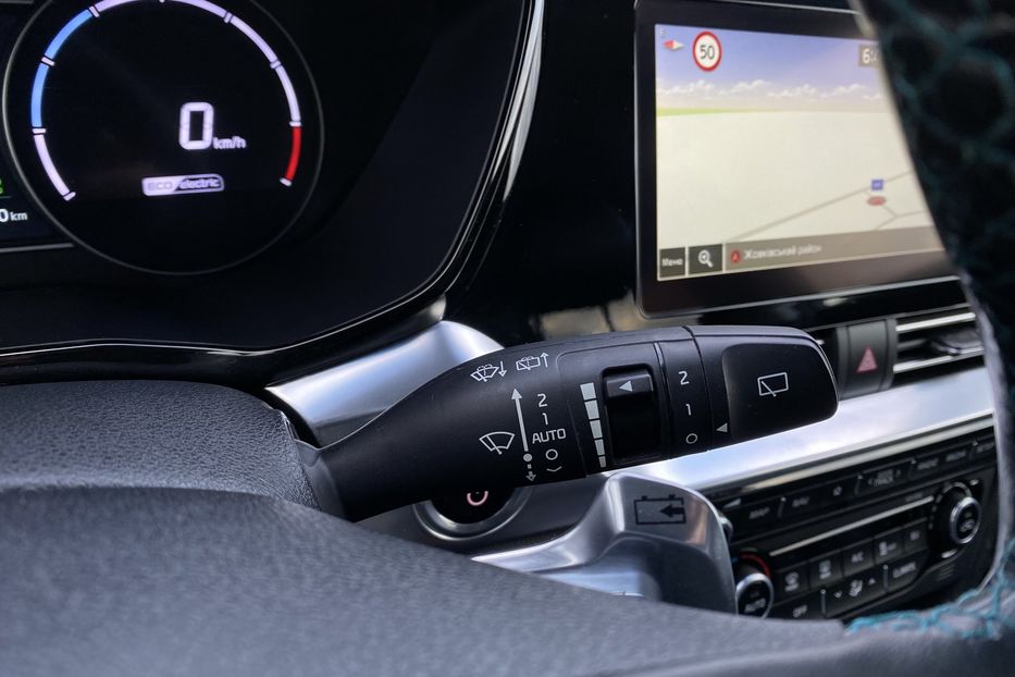 Продам Kia Niro ПідгрівсидінькермаСліпізониJBL 2021 года в Львове