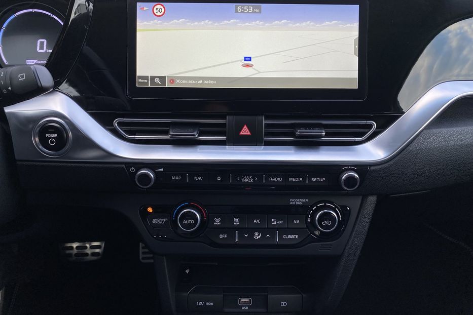 Продам Kia Niro ПідгрівсидінькермаСліпізониJBL 2021 года в Львове