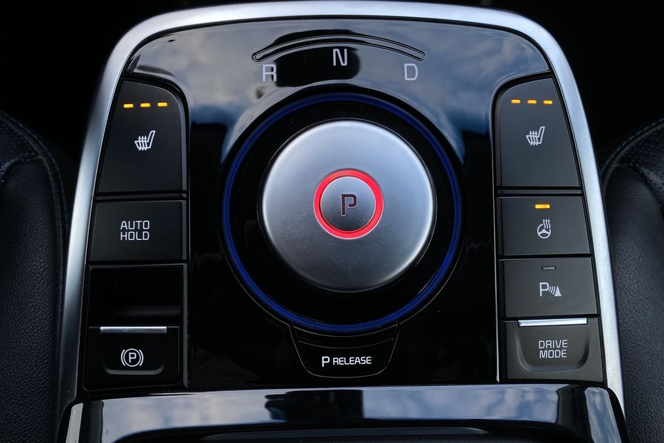 Продам Kia Niro ПідгрівсидінькермаСліпізониJBL 2021 года в Львове